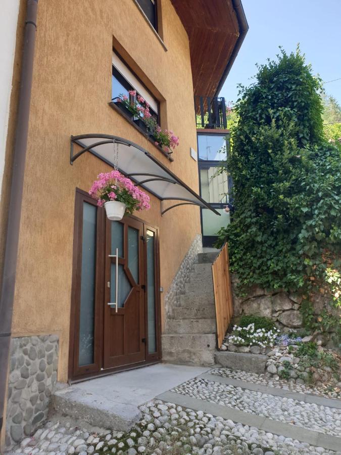 Apartma Na Klancu Kobarid Exterior foto